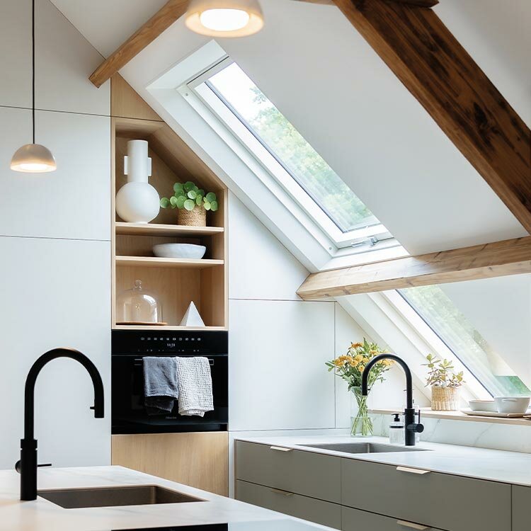 Fakro wit tuimeldakraam onderhoudsarm FTU-V U41 94x98 cm